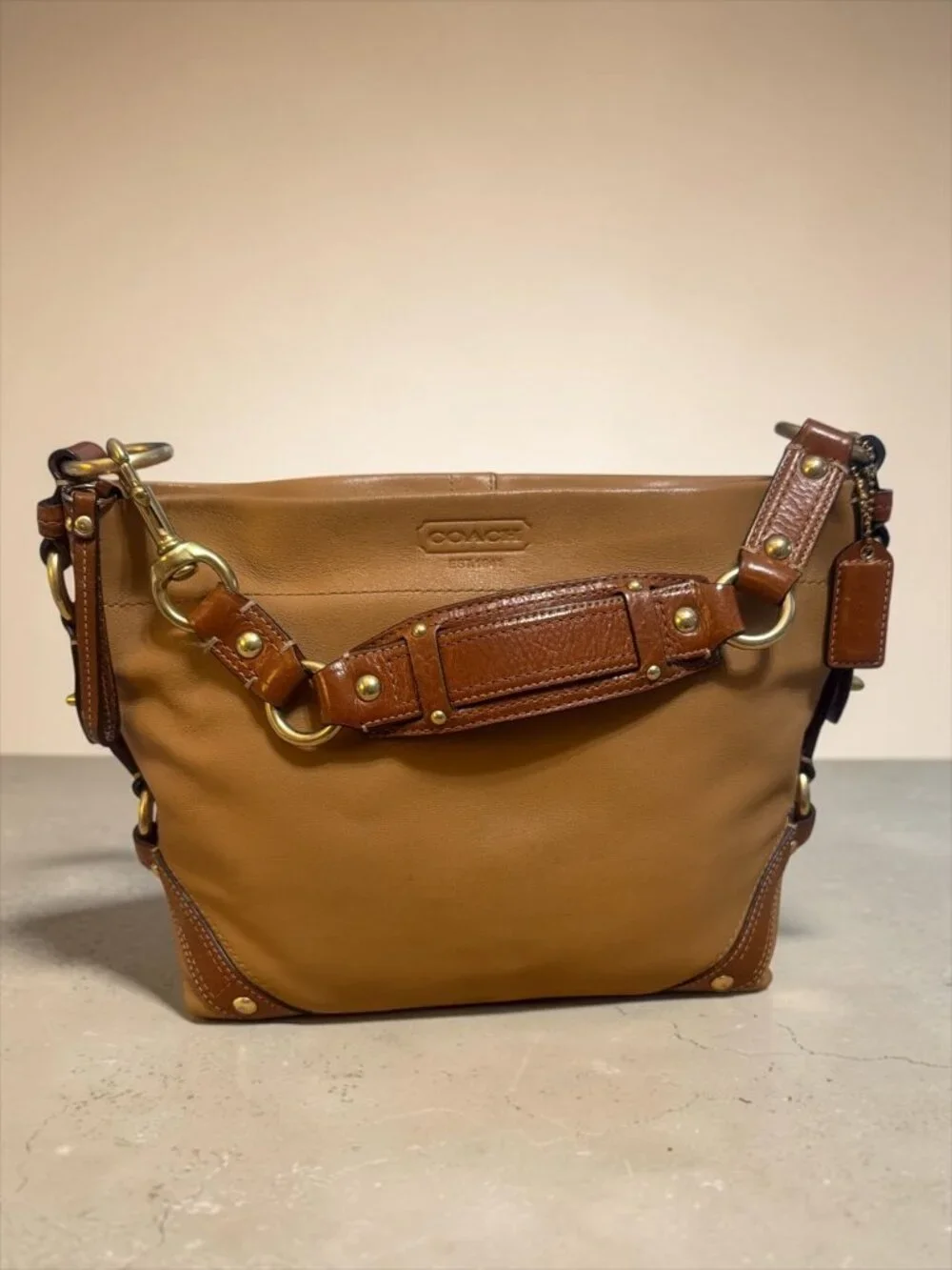 VTG Coach Carly Medium Hobo 10615 Camel Nappa Leather Brass Slouchy Shoulder Bag